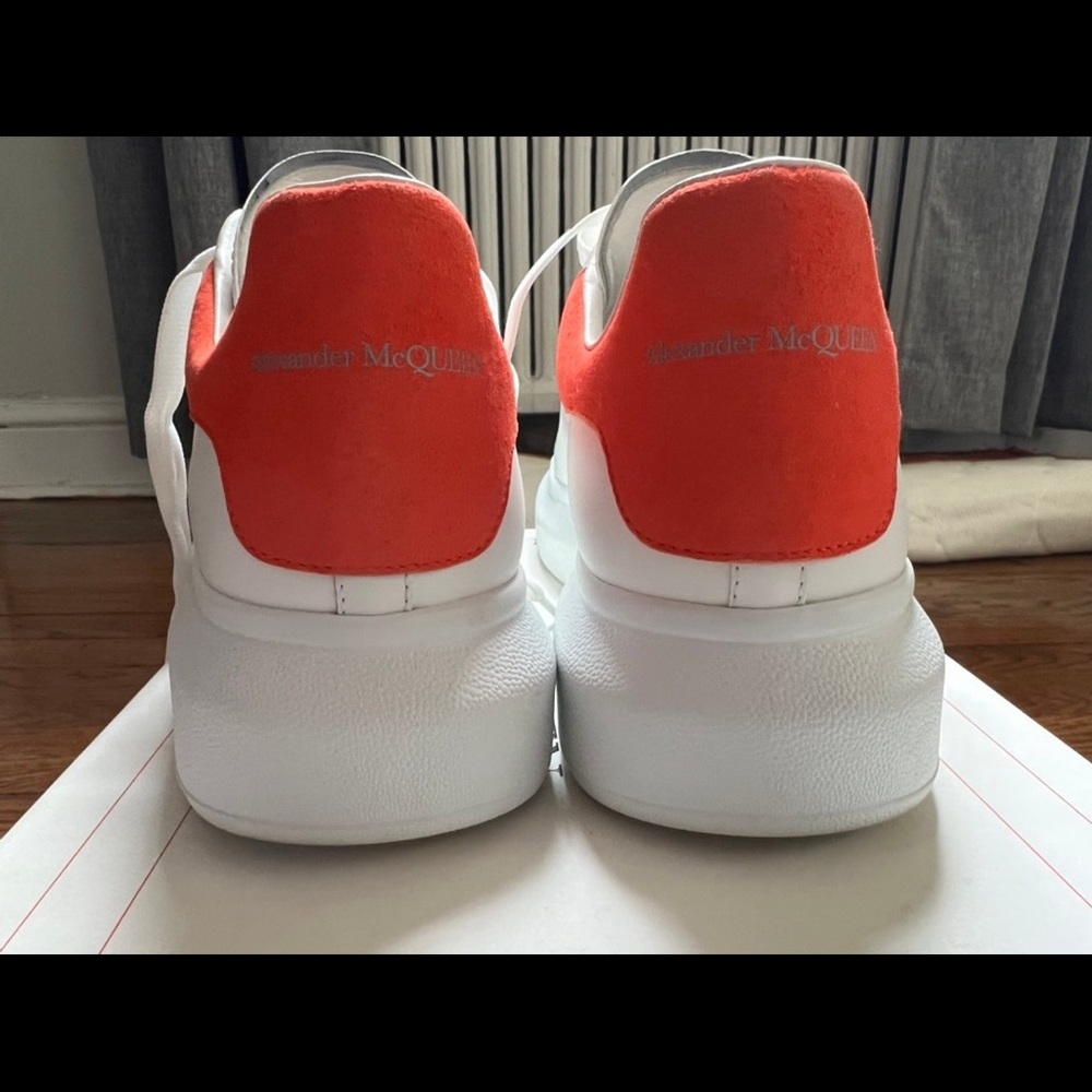 Alexander McQueen Oversized Low Sneakers White Warm Orange - Picture 4 of 9
